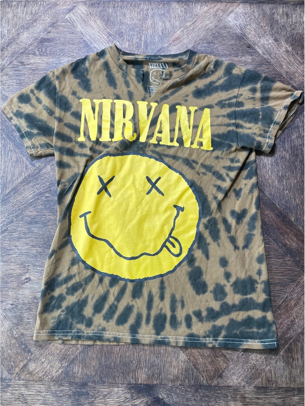 Nirvana tie bye brown and black graphic tee shirt women’s XS - Picture 1 of 6